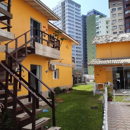 Cozinha Equipada Em Apartamento Para Alugar Em Torres Rs Exteriér fotografie