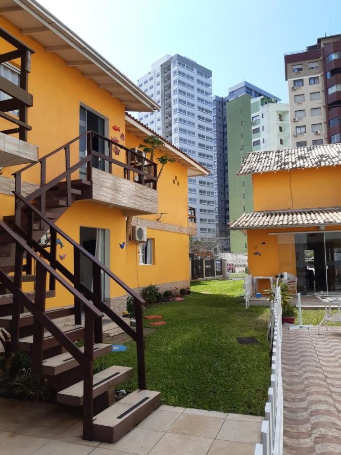 Cozinha Equipada Em Apartamento Para Alugar Em Torres Rs Exteriér fotografie