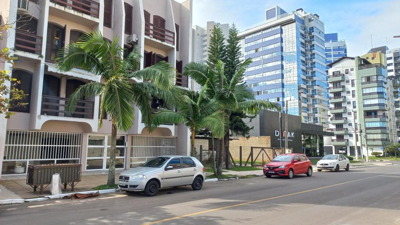 Cozinha Equipada Em Apartamento Para Alugar Em Torres Rs Exteriér fotografie